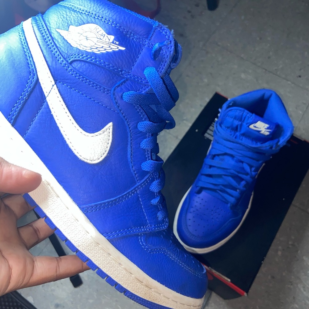 JORDAN 1 RETRO HIGH HYPER ROYAL